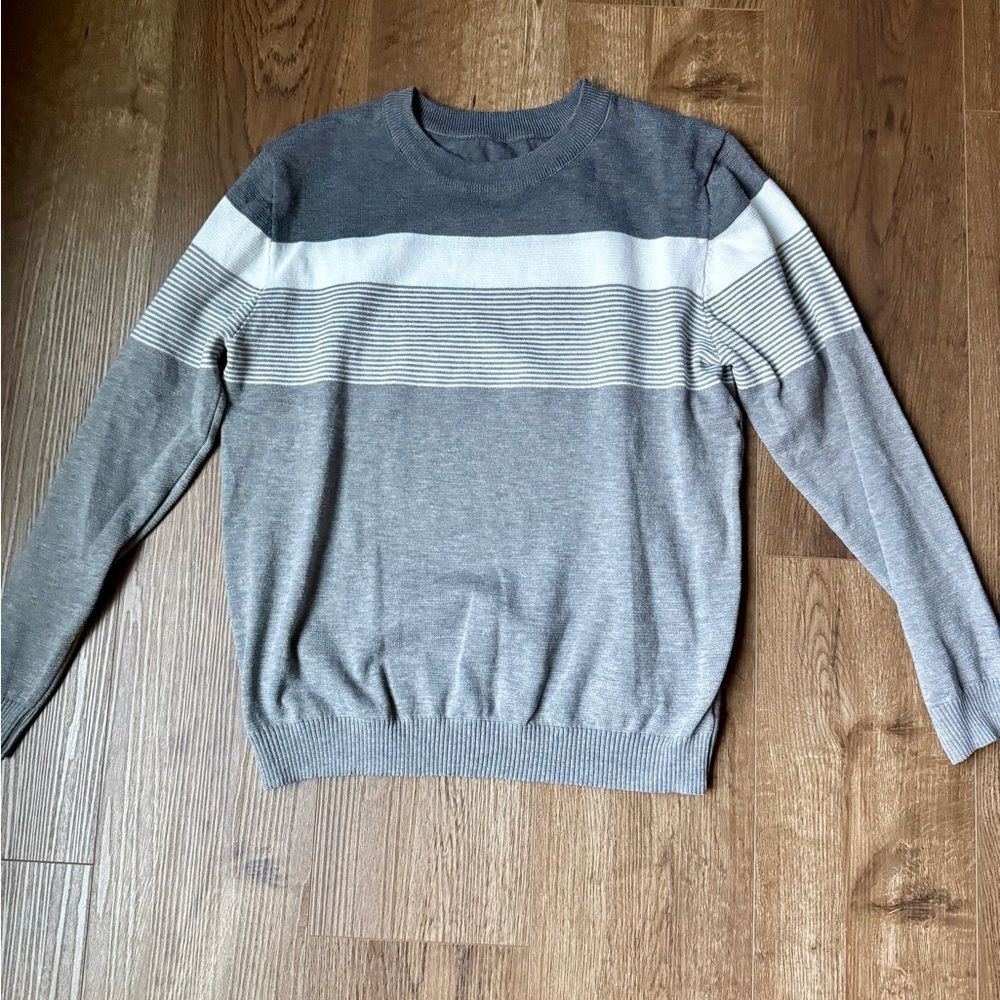 Men's Crewneck Sweater in Gray and White Stripes
